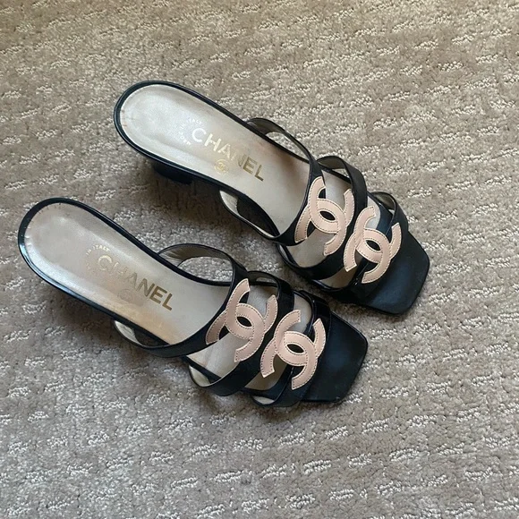 CHANEL slide block heel sandals sz37 - Picture 2 of 8